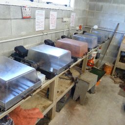 Saw Room ~ 8 inch bench area.jpg
